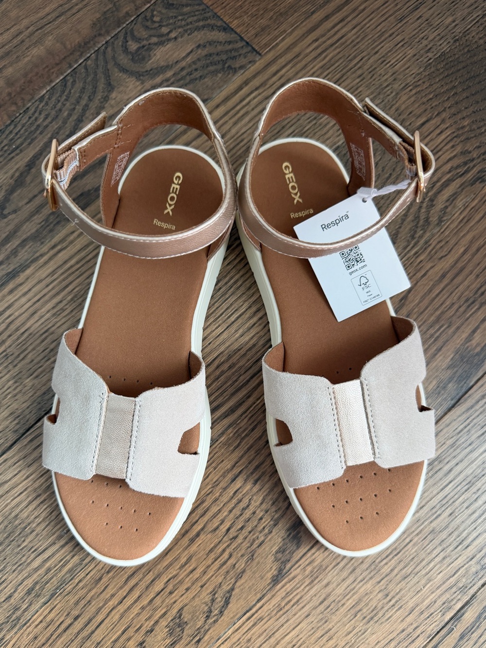 Geox Respira Dandra Suede Sandals Light Gold/Taupe Ankle Strap Size 6 NWT
